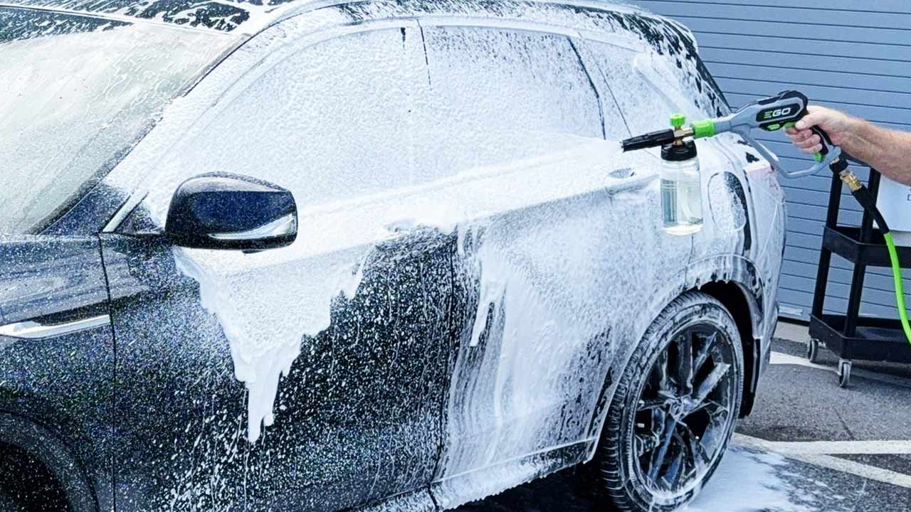 How to Safely Use a Foam Cannon: Expert Car Washing Tips