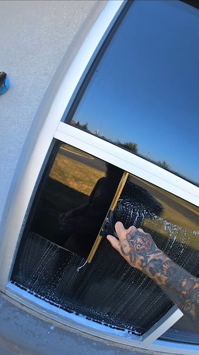 How to Clean Car Windows Like a Pro: Expert Tips for Crystal Clear Glass
